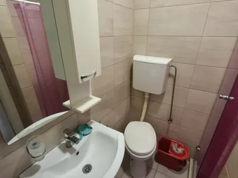 Izdavanje, garsonjera, 22m², Centar, Novi Sad - image 8