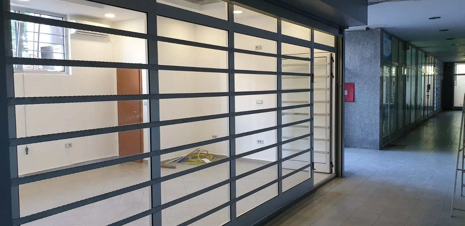 Rent, office space, 24m², Pobrežje, Podgorica