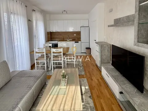 Izdavanje, dvosoban stan, 61m², Zagorič, Podgorica