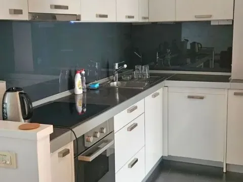 Prodaja, četvorosoban stan, 106m², Vračar, Šid - image 9