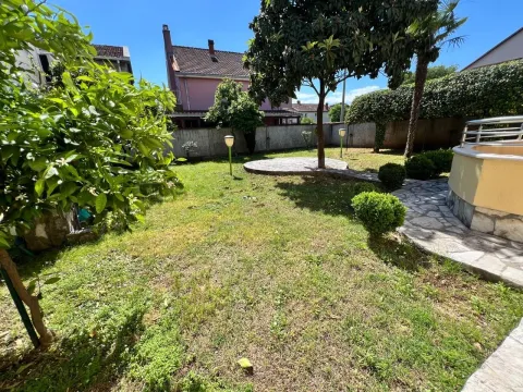 Rent, house, 200m², Donja Gorica, Podgorica - image 6