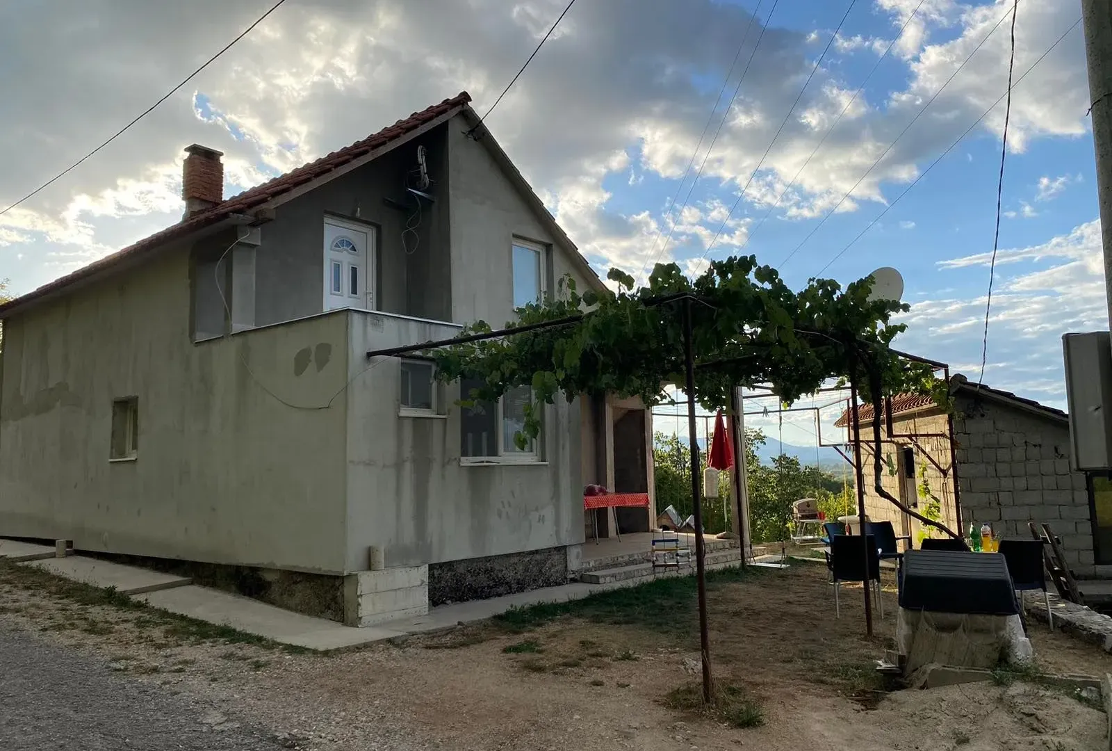 Prodaja, kuća, 134m², Ozrinići, Nikšić