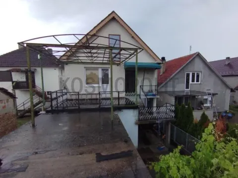 Prodaja, kuća, 220m², Centar, Stara Pazova - image 12