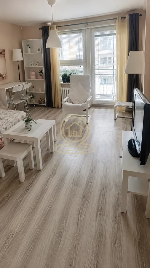 Izdavanje, dvosoban stan, 59m², Crveni Krst, Beograd