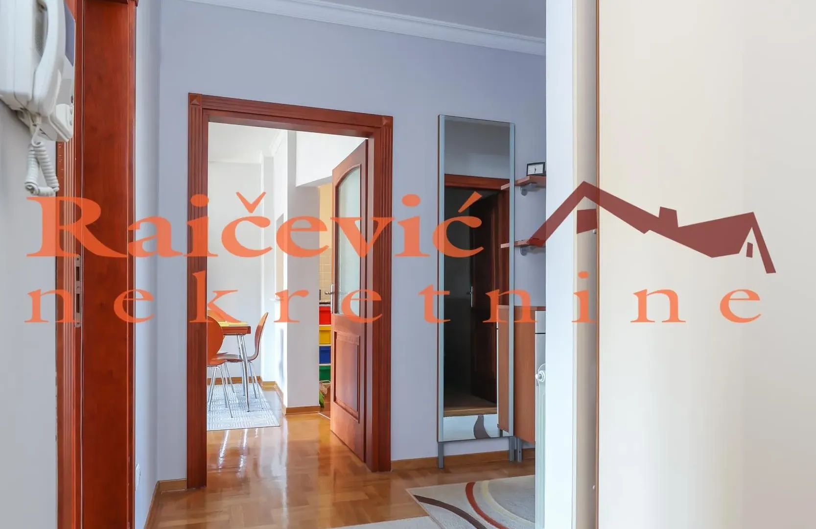 Prodaja, četvorosoban stan, 86m², Voždovac, Voždovac Sve Podlokacije