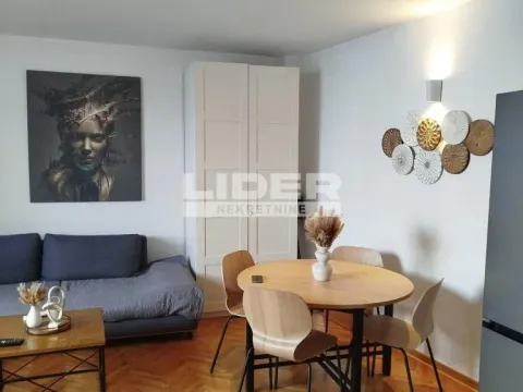 Izdavanje, jednosoban stan, 40m², Stari Grad, Beograd - image 2