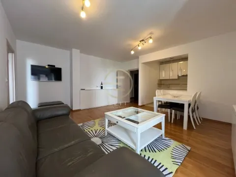 Izdavanje, dvosoban stan, 54m², Centar, Novi Sad - image 2
