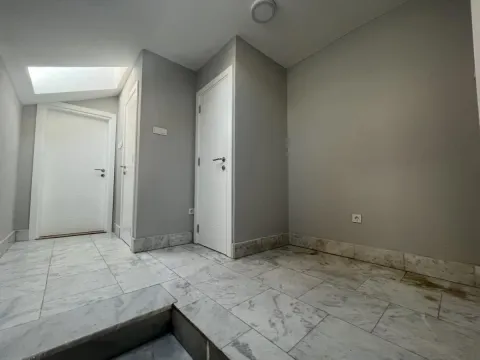 Prodaja, poslovni prostor, 154m², Centar, Jagodina - image 9