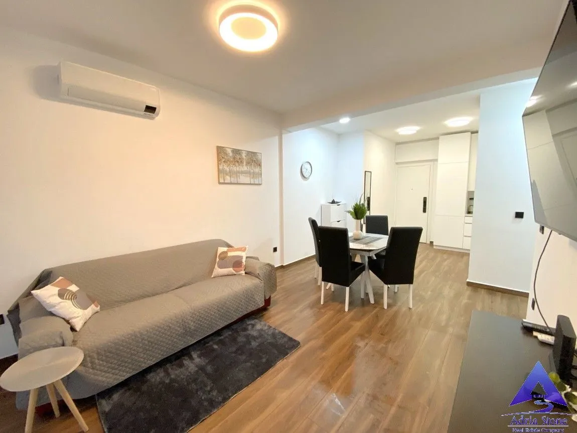 Prodaja, dvosoban stan, 51m², Donja Lastva, Tivat