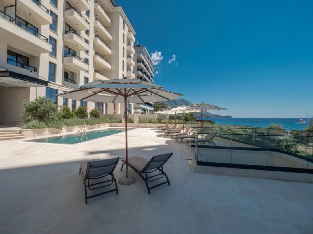 Rent, studio apartment, 27m², Bečići, Budva