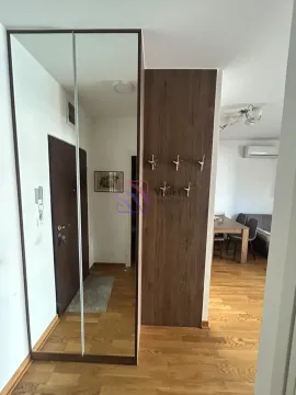 Izdavanje, jednosoban stan, 44m², City Kej, Podgorica - image 7