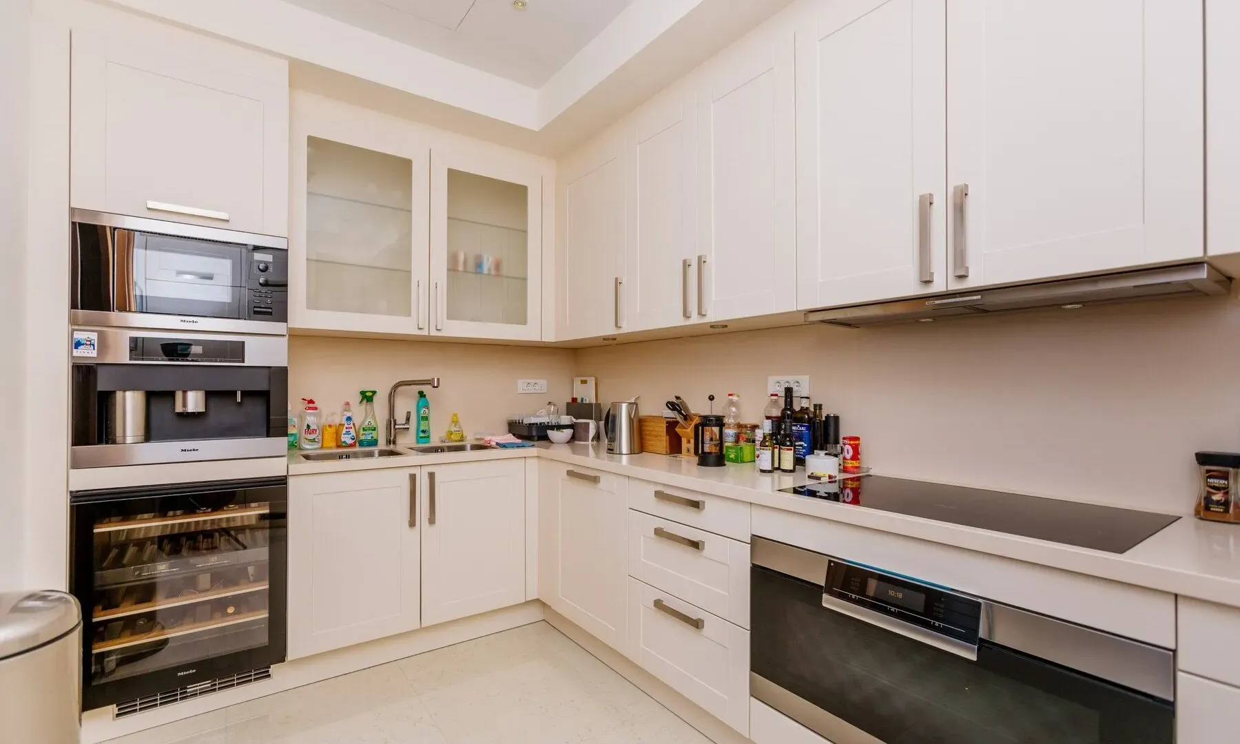 Prodaja, četvorosoban stan, 240m², Porto Montenegro, Tivat