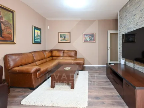 Rent, three bedroom apartment, 106m², Momišići, Podgorica - image 1