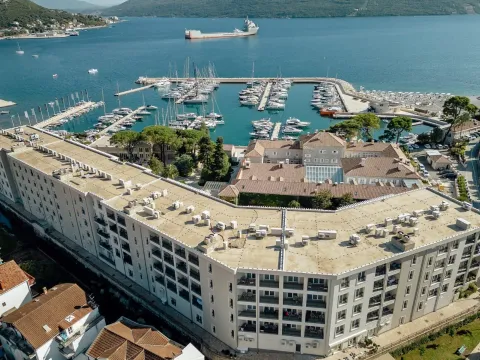 Prodaja, jednosoban stan, 81m², Kotor, Crna Gora - image 15