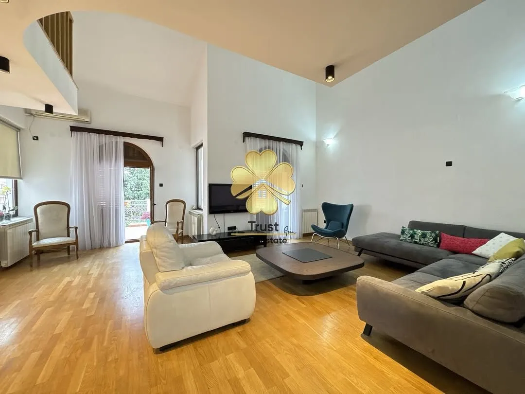 Izdavanje, stan, 300m², Gorica C, Podgorica