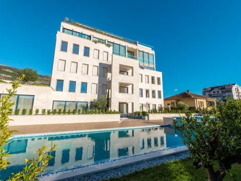 Sale, one bedroom apartment, 54m², Centar, Tivat - image 15