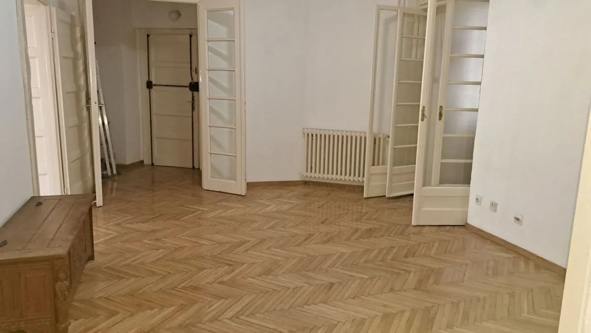 Sale, four bedroom apartment, 98m², Skadarlija, Beograd
