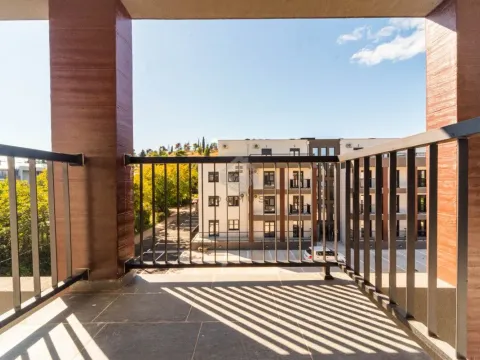 Prodaja, trosoban stan, 90m², Zagorič, Podgorica - image 24