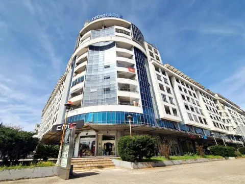 Izdavanje, poslovni prostor, 13m², Preko Morače, Podgorica