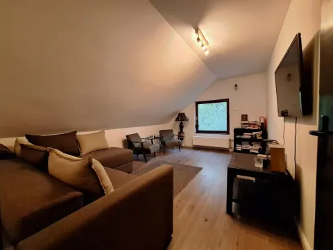 Sale, house, 254m², Beočin, Srbija - image 30