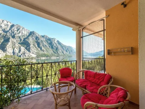 Prodaja, kuća, 148m², Orahovac, Kotor - image 14