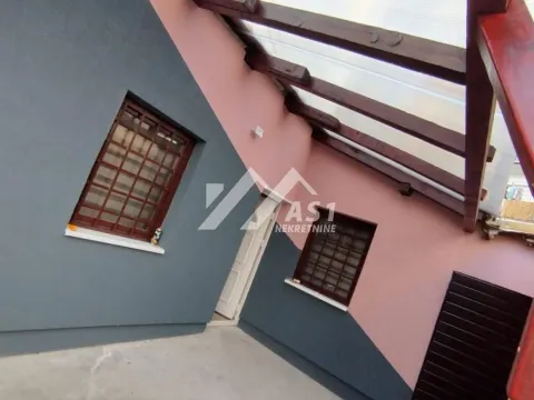 Izdavanje, trosoban stan, 56m², Bulevar Oslobodjenja, Novi Sad Sve Podlokacije - image 10