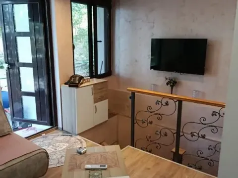 Prodaja, jednosoban stan, 44m², Malo Brdo, Podgorica - image 1