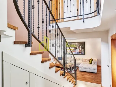 Prodaja, kuća, 255m², Vranići, Podgorica - image 2