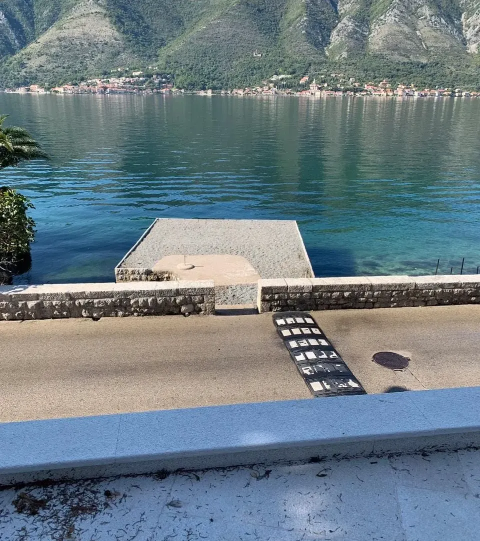 Sale, house, 500m², Dobrota, Kotor