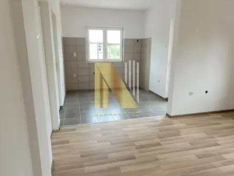 Prodaja, kuća, 105m², Petrovaradin, Novi Sad - image 2