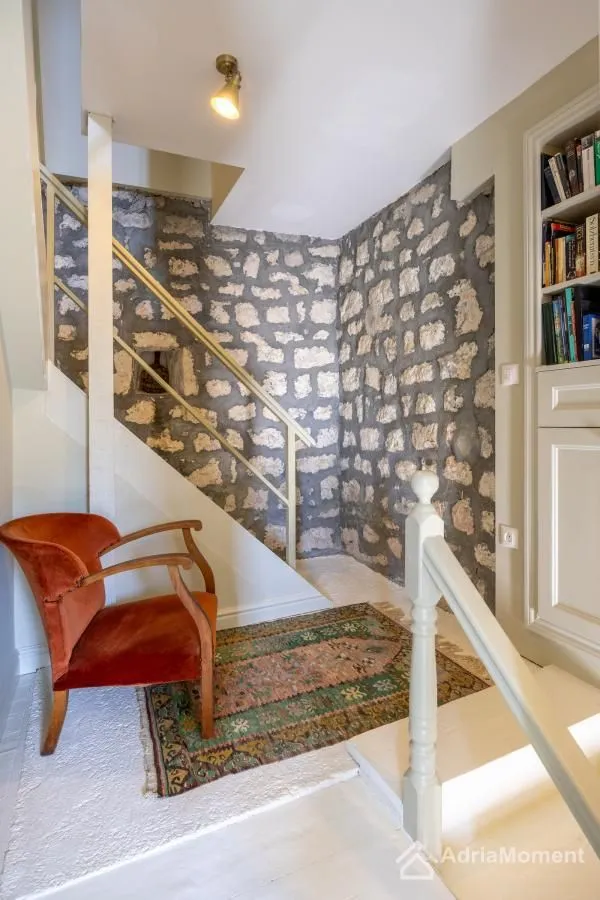 Prodaja, kuća, 92m², Kamenari, Herceg Novi