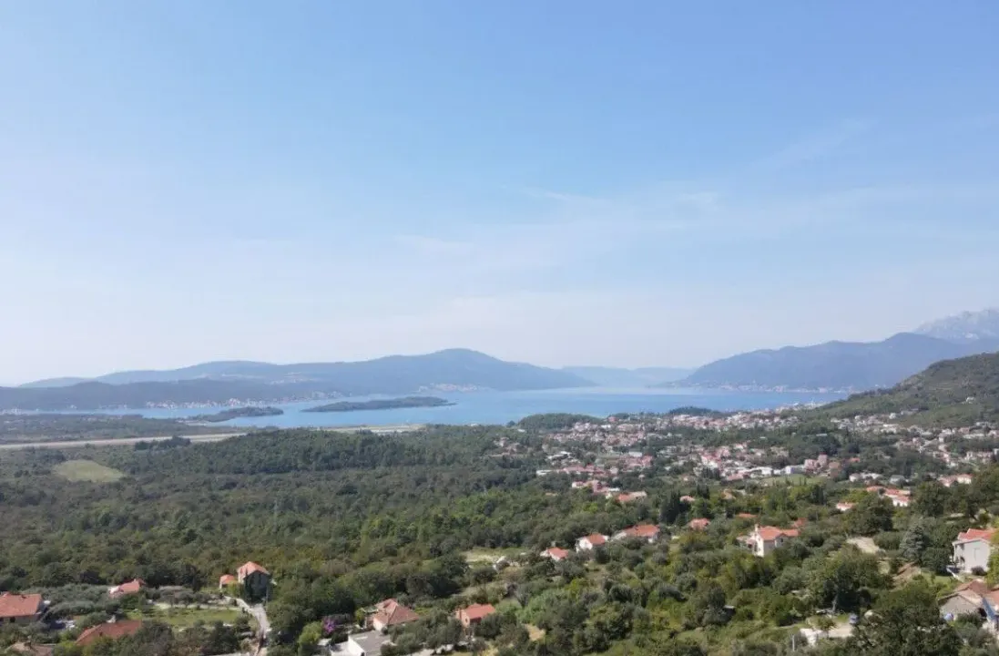 Prodaja, dvosoban stan, 126m², Tivat, Crna Gora