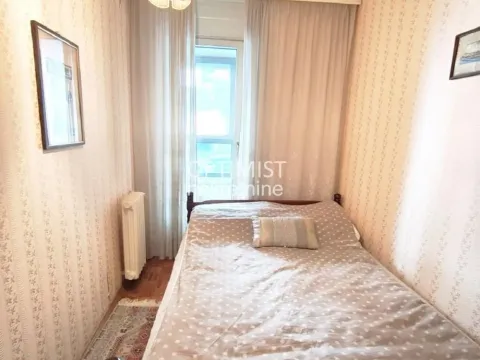 Sale, two bedroom apartment, 73m², Vračar Sve Podlokacije, Beograd - image 9