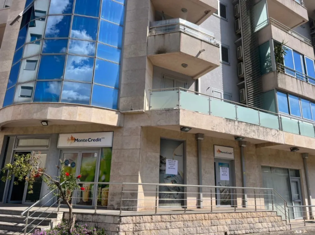 Izdavanje, poslovni prostor, 46m², Budva, Crna Gora