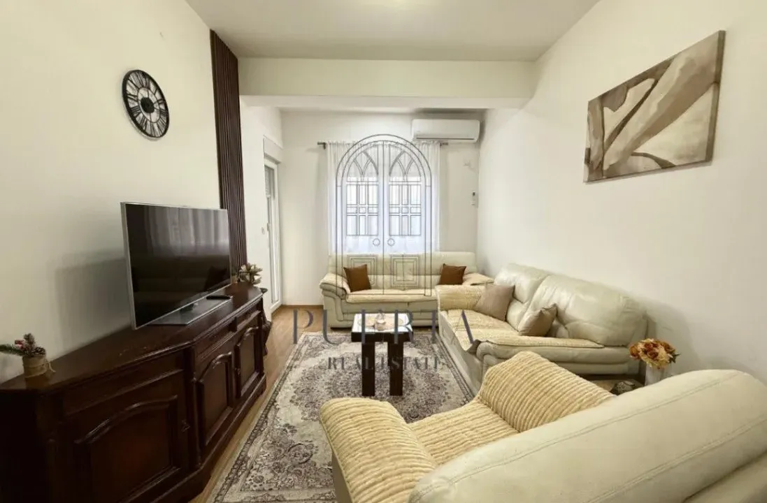 Izdavanje, dvosoban stan, 65m², Ljubović, Podgorica