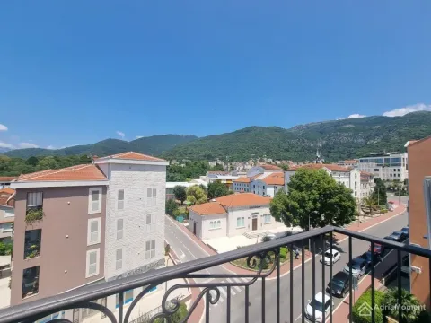 Prodaja, jednosoban stan, 49m², Centar, Tivat - image 6