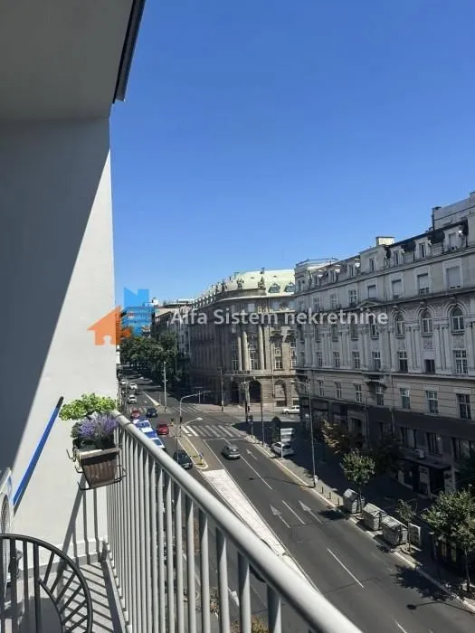 Izdavanje, dvosoban stan, 50m², Stari Grad, Beograd