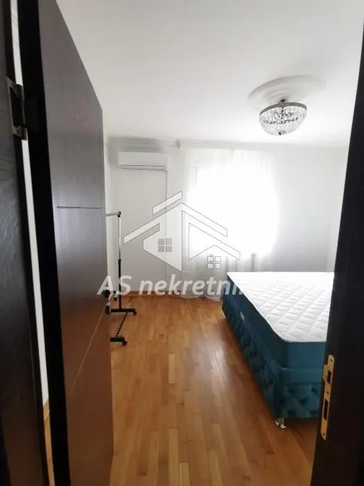 Rent, three bedroom apartment, 67m², Bulbulder, Zvezdara Sve Podlokacije