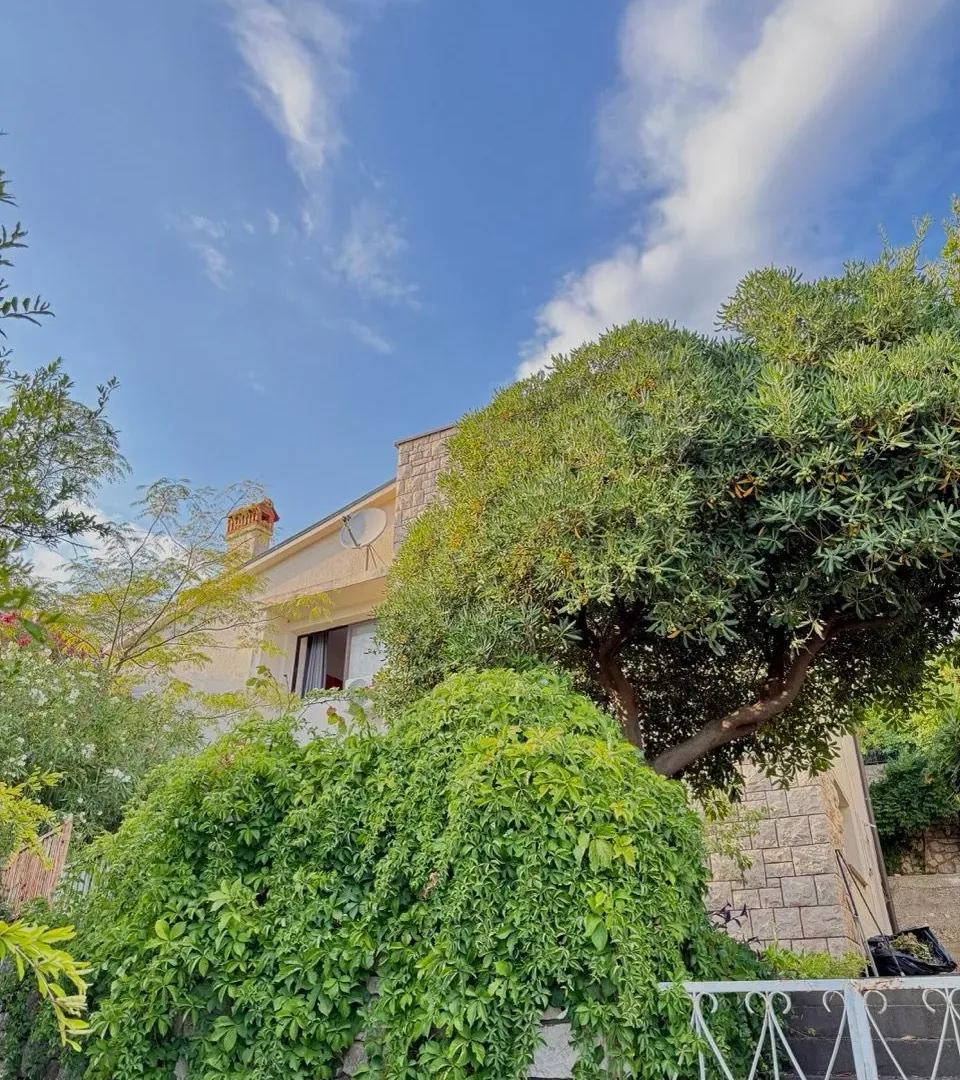 Prodaja, kuća, 183m², Centar, Ulcinj