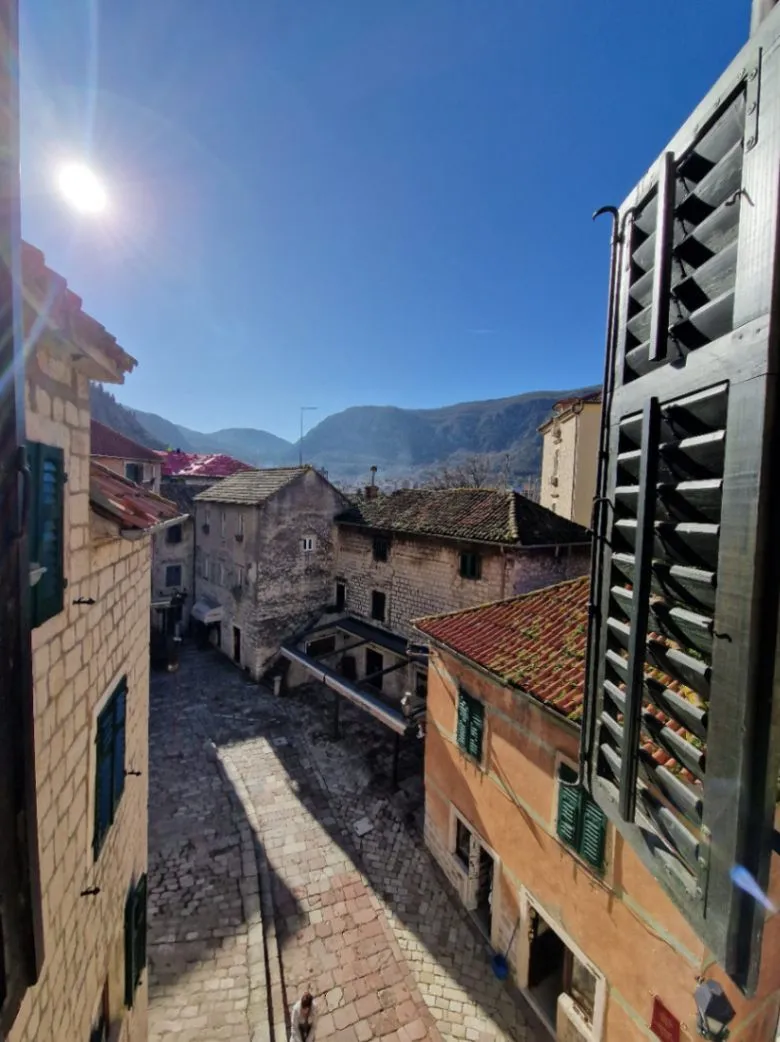 Sale, two bedroom apartment, 78m², Stari Grad Kotor, Kotor