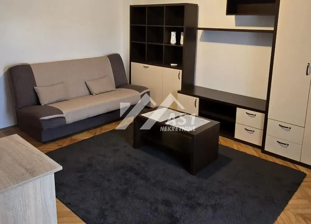 Izdavanje, stan, 28m², Podbara, Novi Sad Sve Podlokacije