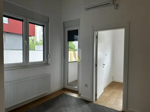 Izdavanje, jednosoban stan, 37m², Grbavica, Novi Sad Sve Podlokacije - image 9