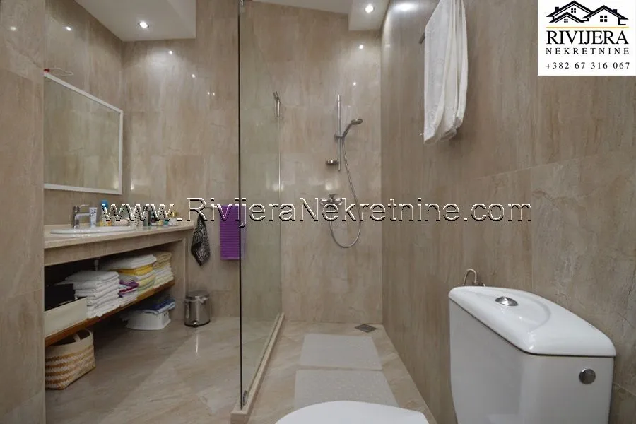 Prodaja, kuća, 252m², Kavač, Kotor