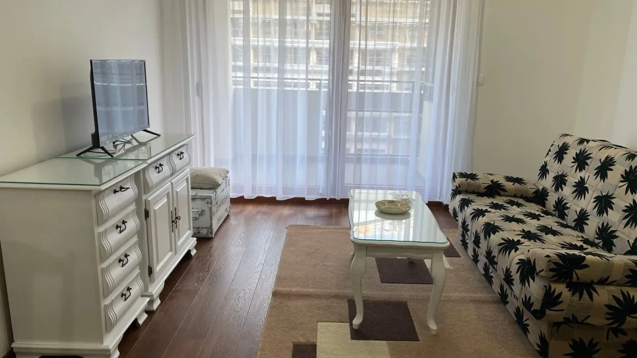 Izdavanje, stan, 30m², Master Kvart, Podgorica