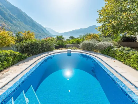 Sale, house, 305m², Orahovac, Kotor - image 5