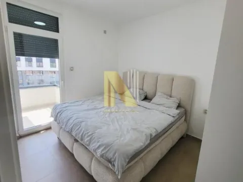 Izdavanje, trosoban stan, 73m², Centar, Novi Sad - image 12