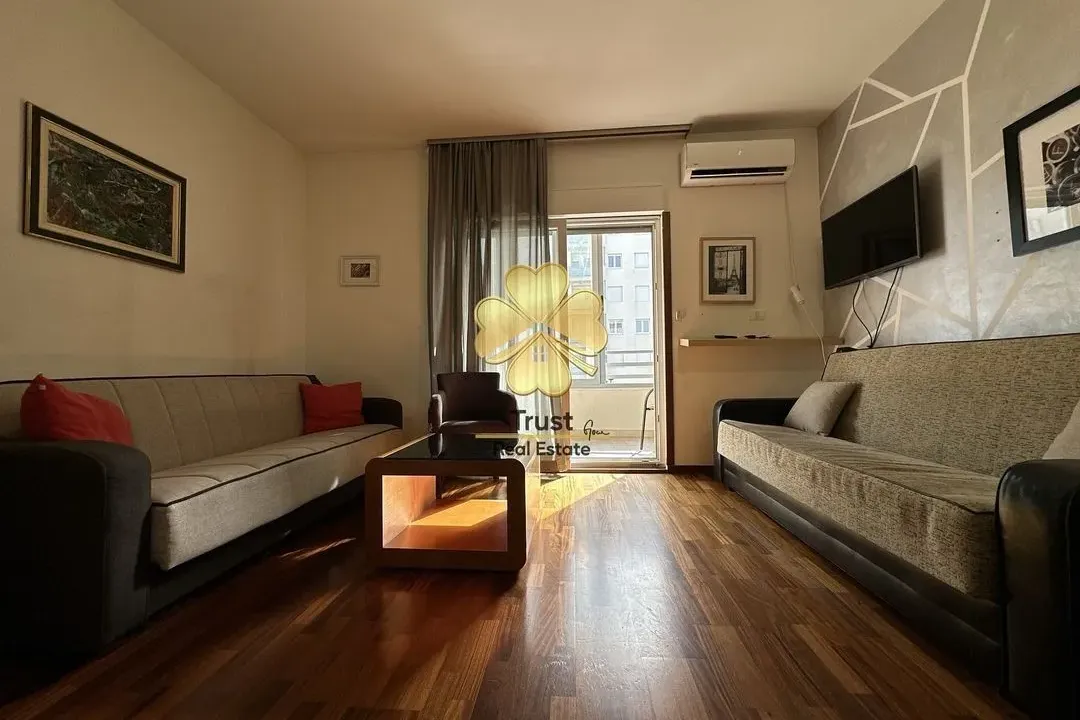 Izdavanje, garsonjera, 30m², City Kvart, Podgorica