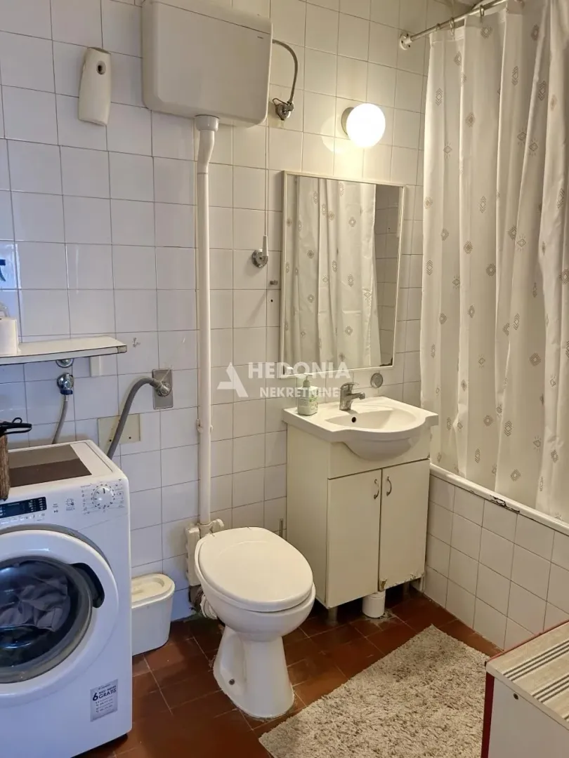 Prodaja, dvosoban stan, 75m², Novi Beograd Blok 63, Novi Beograd Sve Podlokacije