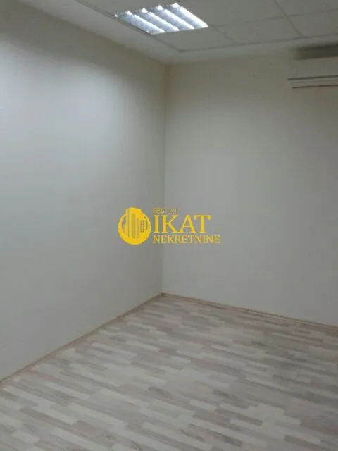 Rent, office space, 210m², Stari Grad, Beograd