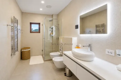 Rent, house, 450m², Krimovica, Kotor - image 19
